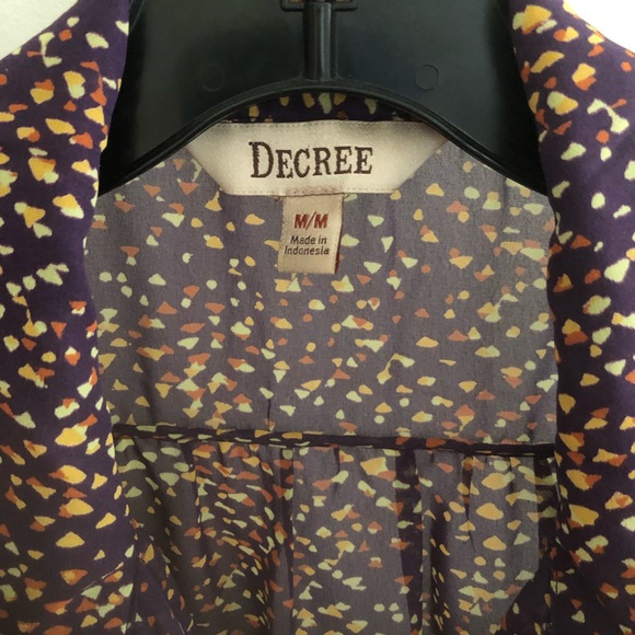 DECREE sheer multicolor sleeveless button-up shirt (M) front pockets - Picture 3 of 6